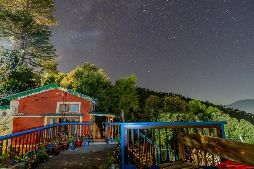 SaffronStays Altura - 2-BR villa with attic room, verandahs, orchards & Himalayan views in Mukteshwar