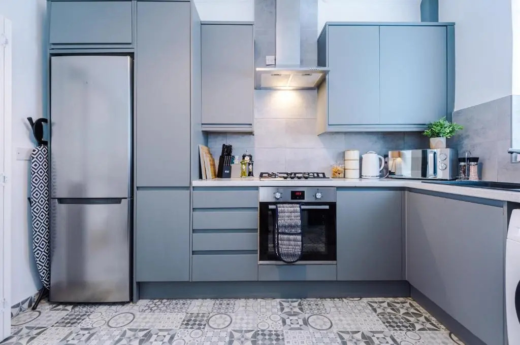 Rest&Recharge @ Windsor House (2 Bedrooms, 4 Beds, Free Parking)