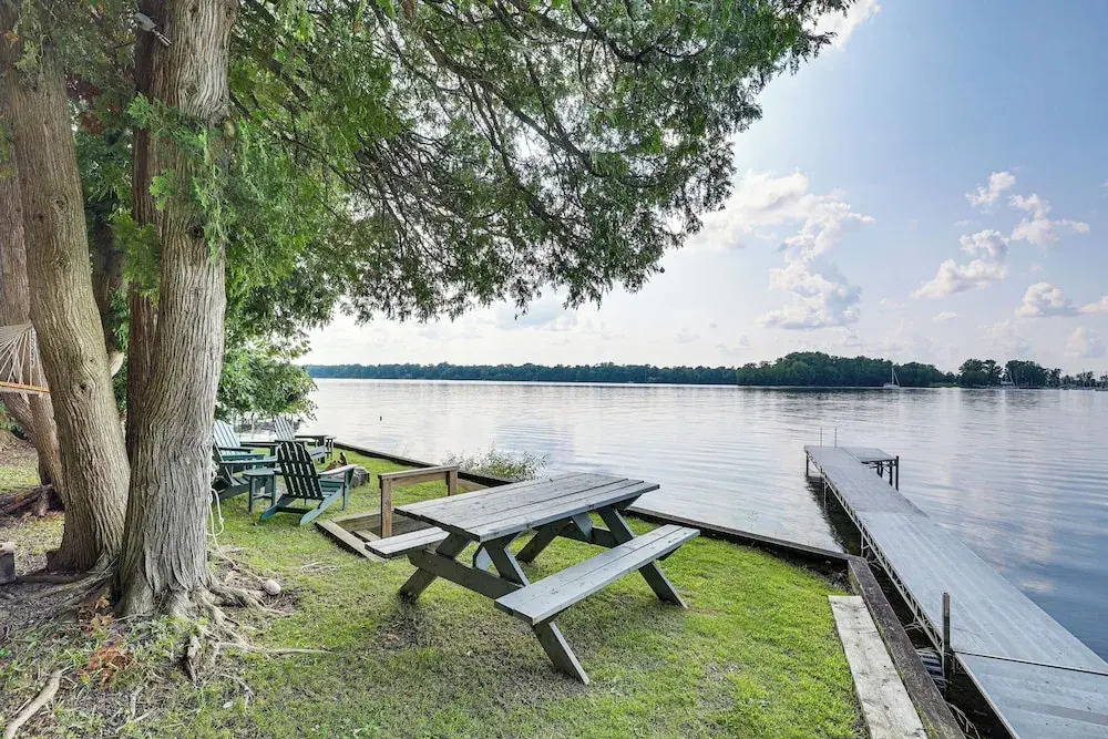 Waterfront North Hero Home w/ Screened Porch
