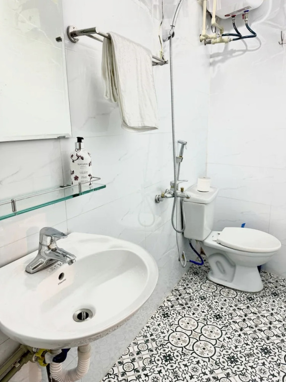 Local Me - Exclusive Centre Room