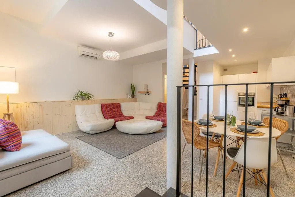 Moderno Loft a due passi dal lago