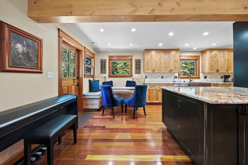Cozy Aspen Haven Stay for 6