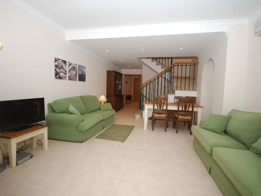 Luxurious Holiday Home in Quarteira Algarve