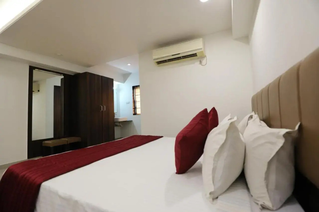 Hotel Shagun Rooms & Banquet, Surat