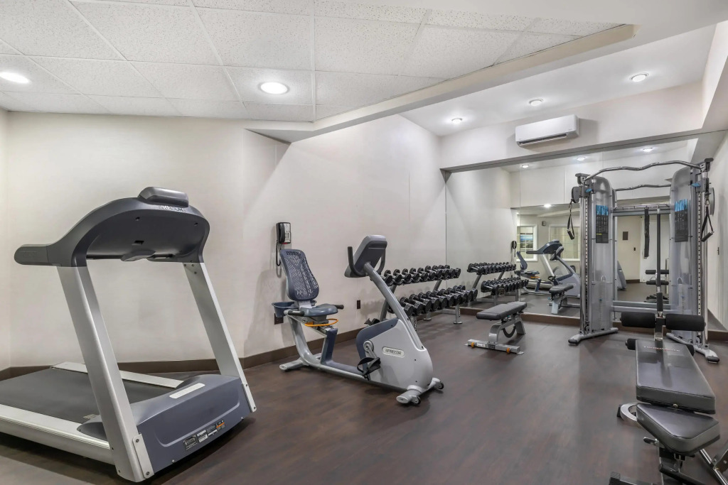 Comfort Suites Chincoteague Island Bayfront Resort