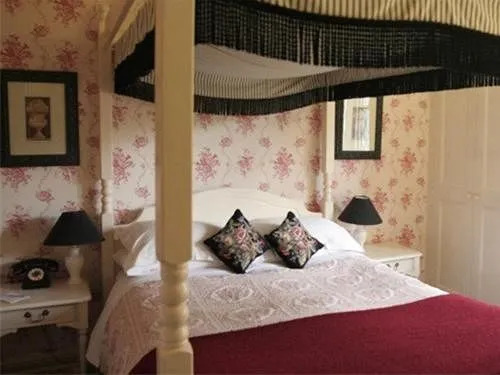 Rylstone Manor