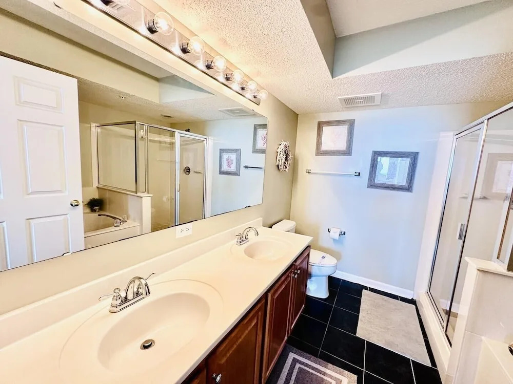 Ashworth 1303 3 Bedroom Condo by RedAwning, North Myrtle Beach