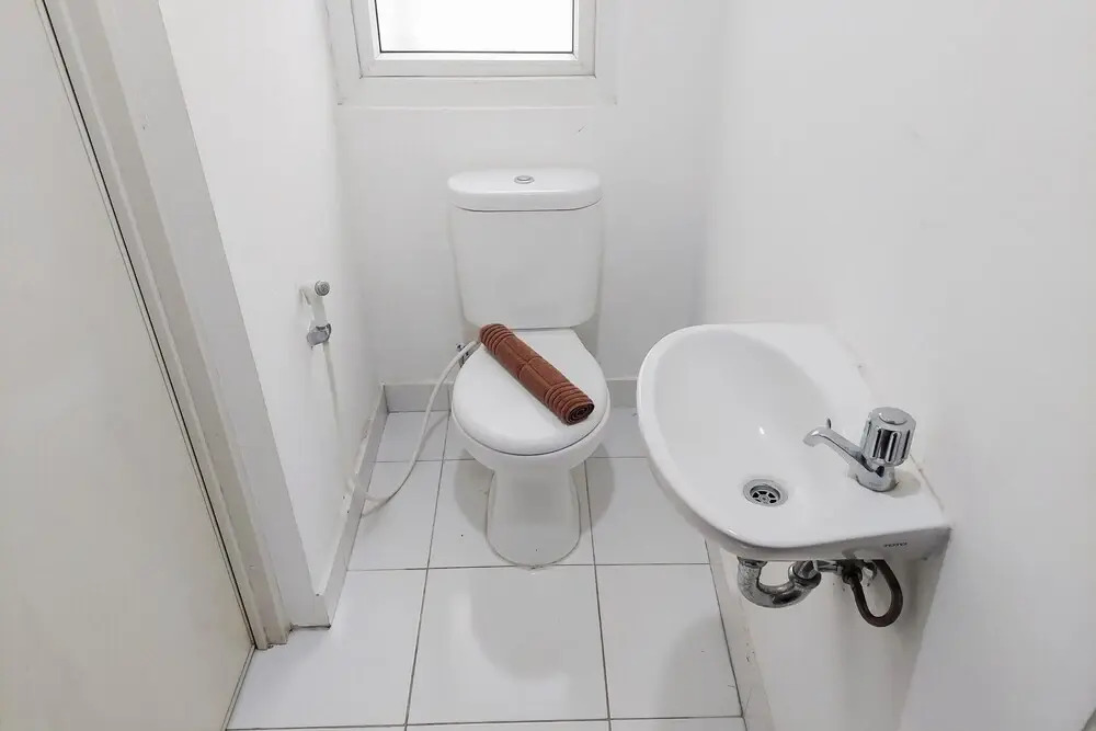 Cozy And Calm Studio No Kitchen Apartment At Aeropolis Residence