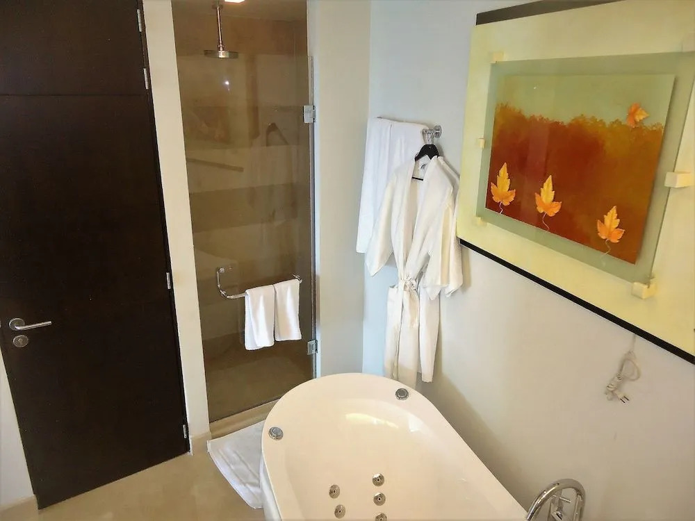 Tu Mirada al Mar Beachfront Tower & Spa (3 Bedroom Condos)
