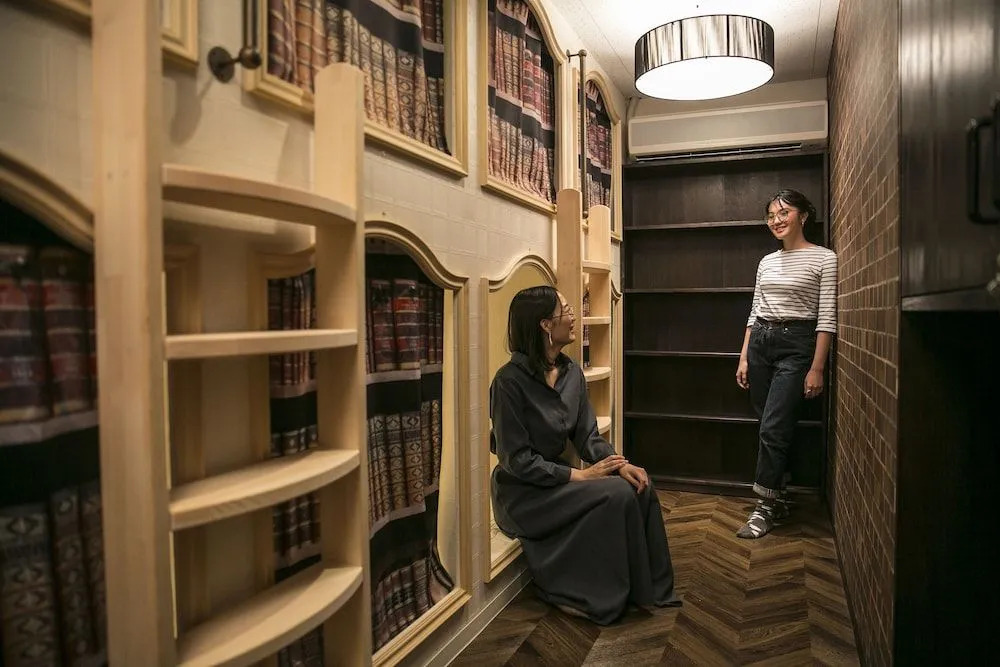 The Wardrobe Hostel Libreria