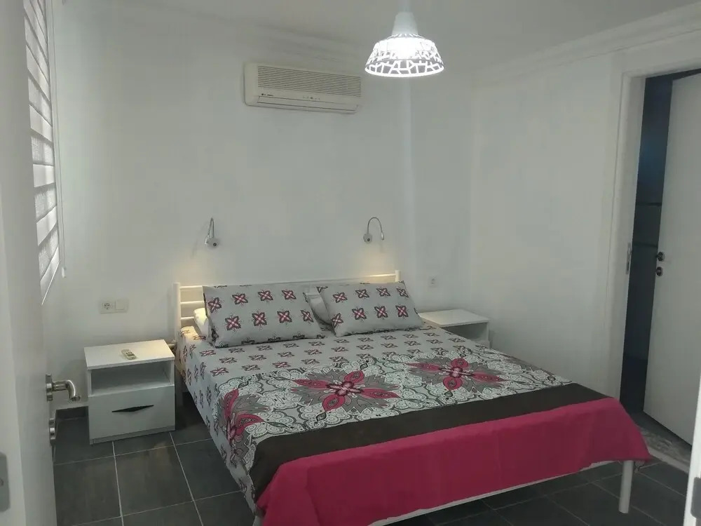 Paddys Apartments, Hisarönü