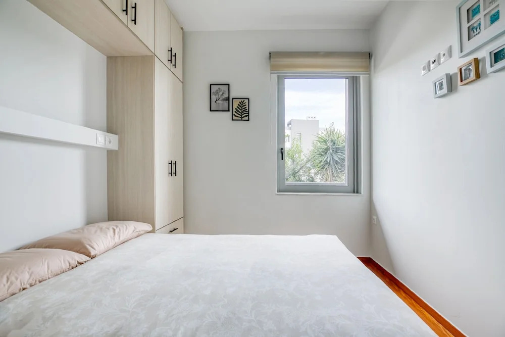 Athena's South Apartment