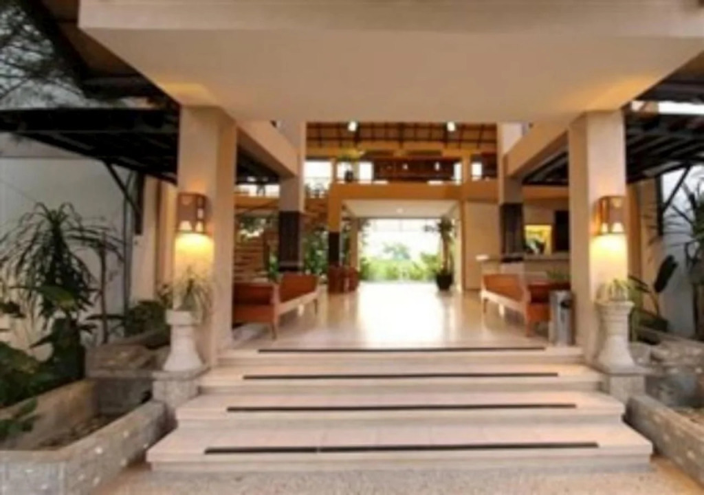 Puri Sari Beach Hotel