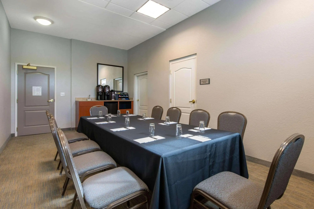 Country Inn & Suites by Radisson, Port Canaveral, FL