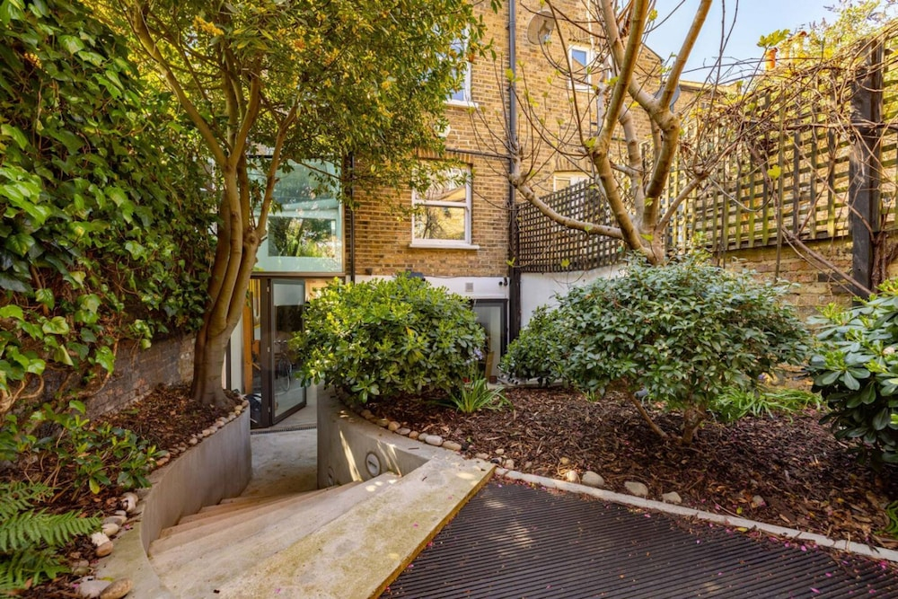 The City Singer - 3 BR With Garden in Hammersmith