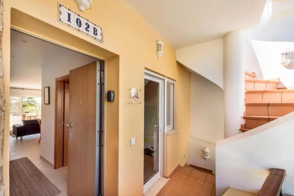 Luxurious First Floor Apartment Sleeps 4