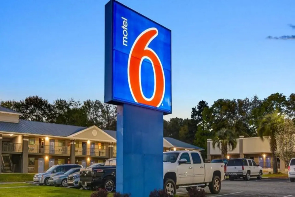 Motel 6-Moultrie, GA