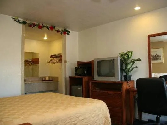 Budget Inn Riverside