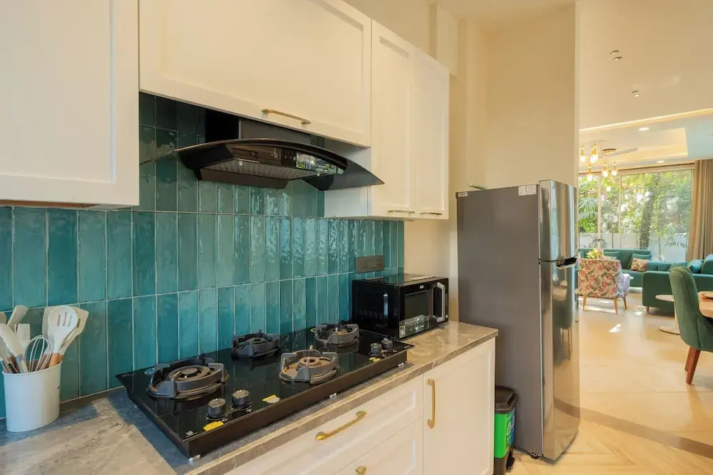 ELIVAAS Laguna Camellia - Luxe 4 BHK Villa Near Popular Beaches with Private Pool