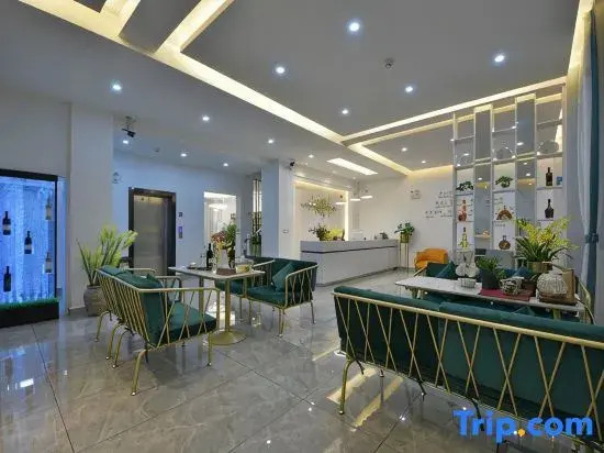 Jianchuan Moshang Huakai Light Homestay
