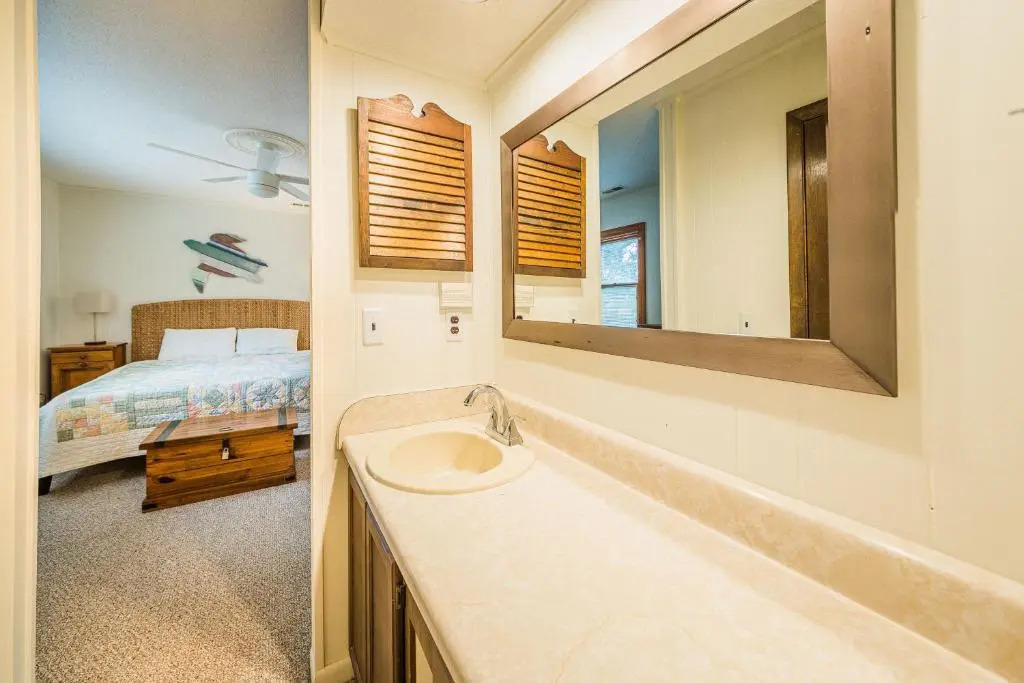 Casa La Playa - Duck, Sanderling, Lakefront, 160 Yards to the Beach, Community Pool, Pets OK