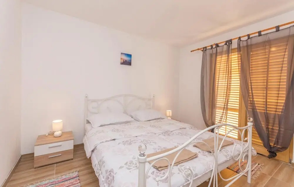 Nice Home in Biograd na Moru With 6 Bedrooms, Wifi and Outdoor Swimming Pool