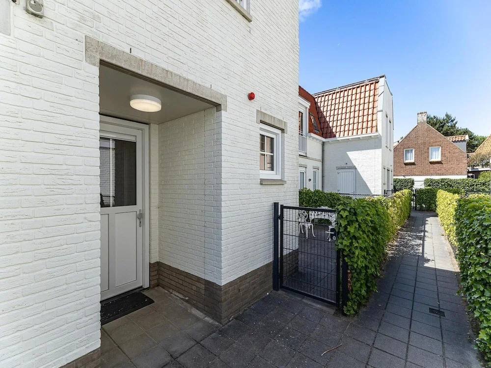 Spacious Apartment in Koudekerke With Terrace