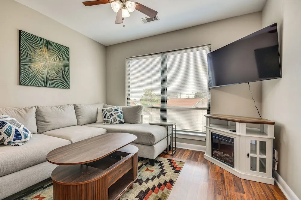 Walkable Condo in Dtwn Greensboro! Extended Stay