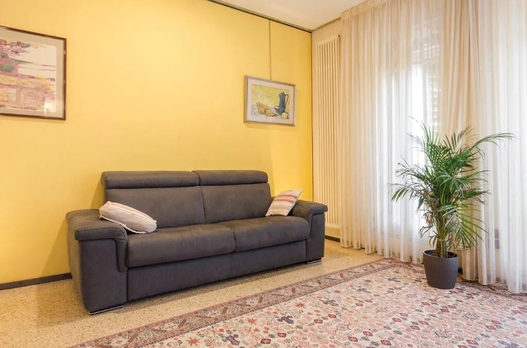 Chic House