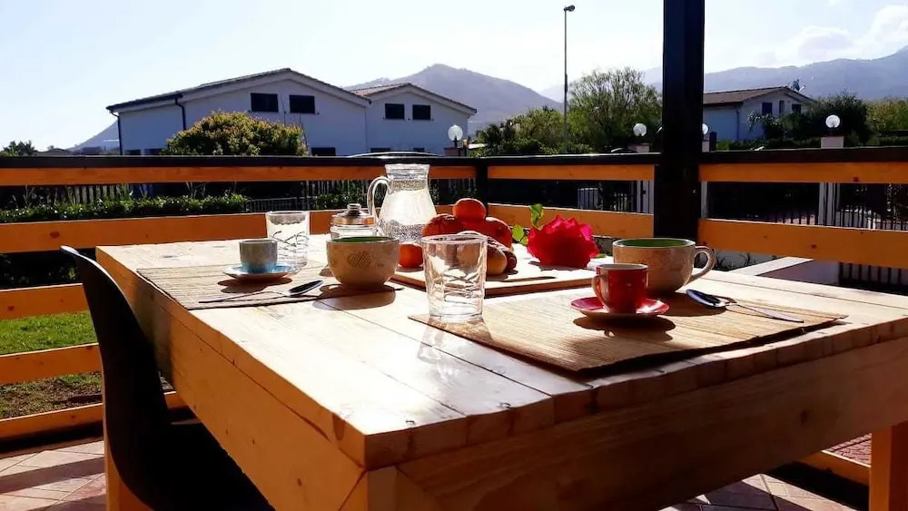 Vincenzo Holiday Houses