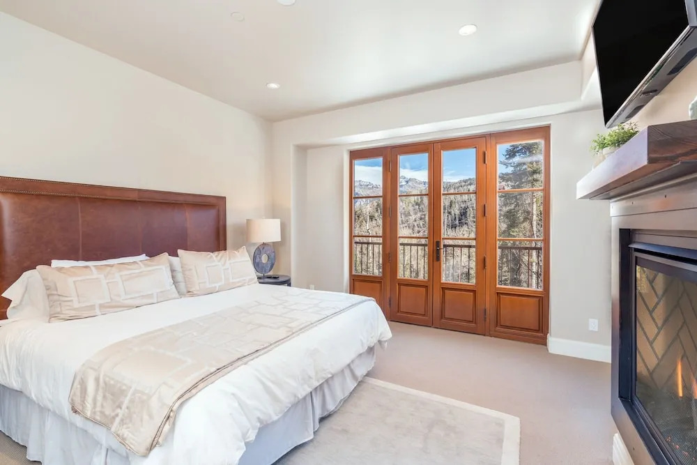 Villas at Cortina 4 by Alpine Lodging Telluride