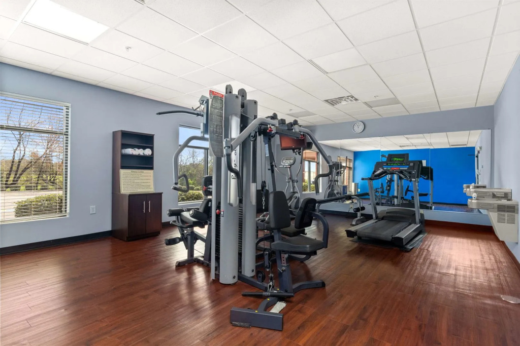 Portland Inn & Suites