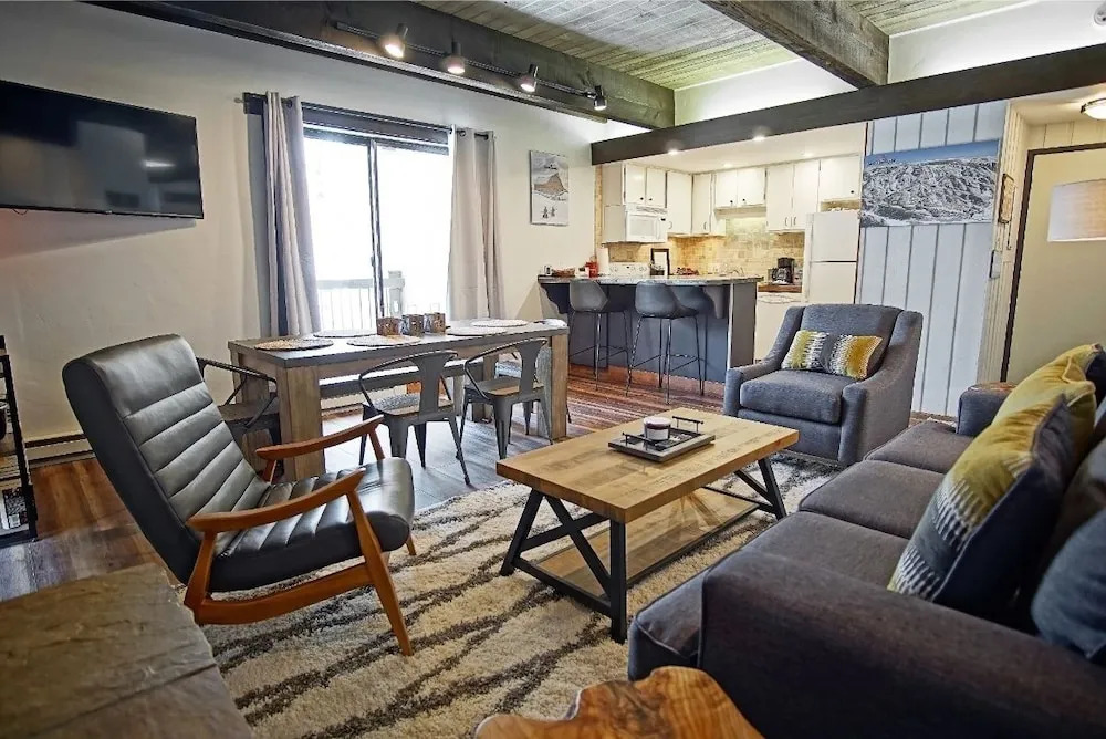 Storm Meadows Club A-320 - 2 Br Condo