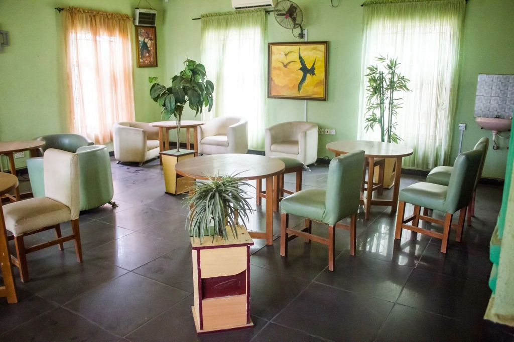 Allonze Hotel