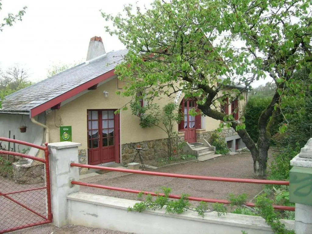 Maison indépendante près village médiéval - FR-1-489-15