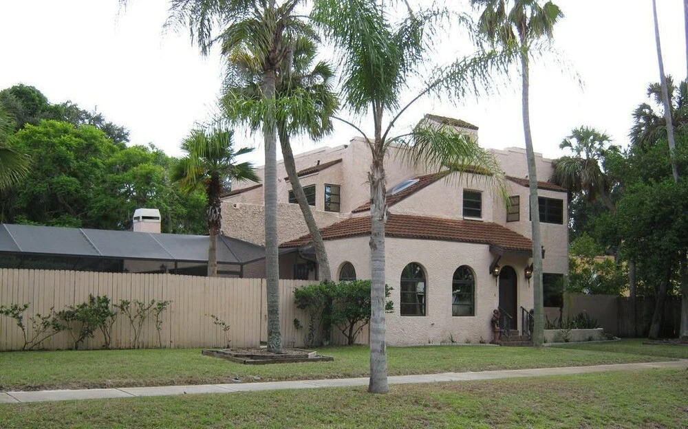 Mediterranean Style Mansion, Pool, Close To Beach Holiday home 4 BestS