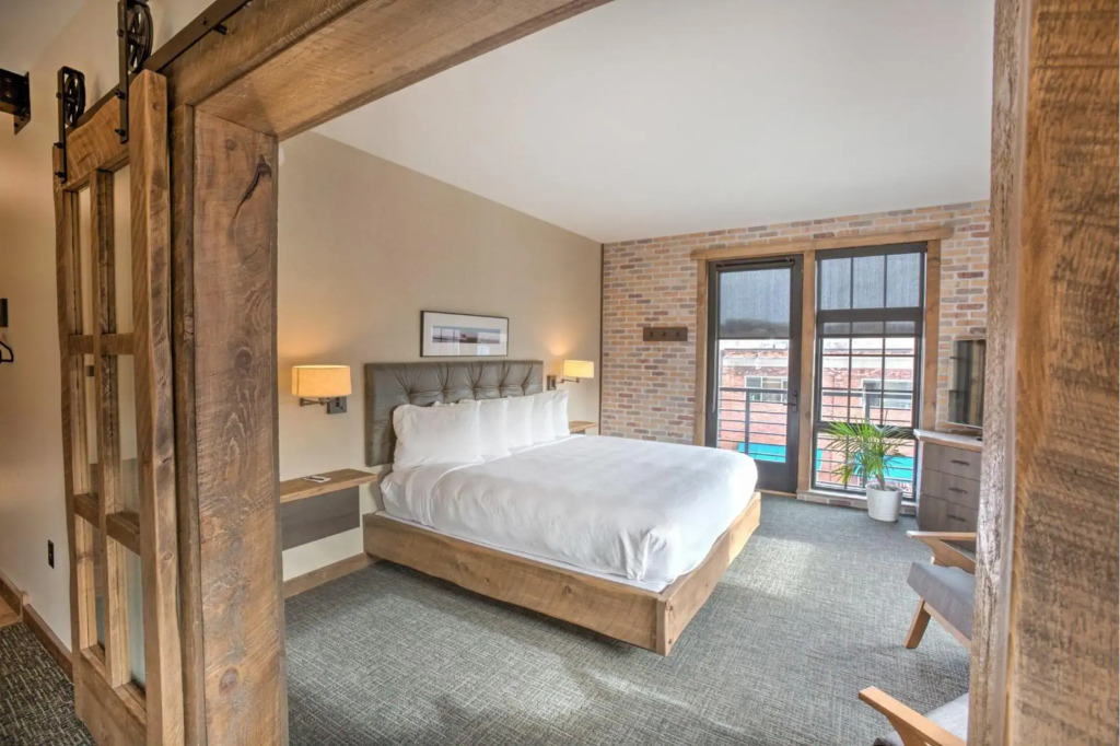 Hotel Crosby