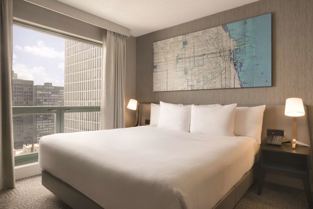 Hilton Chicago Magnificent Mile Suites