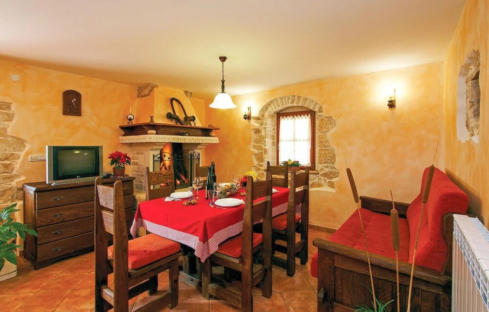 Beautiful Home in Krnica With Wifi and 2 Bedrooms