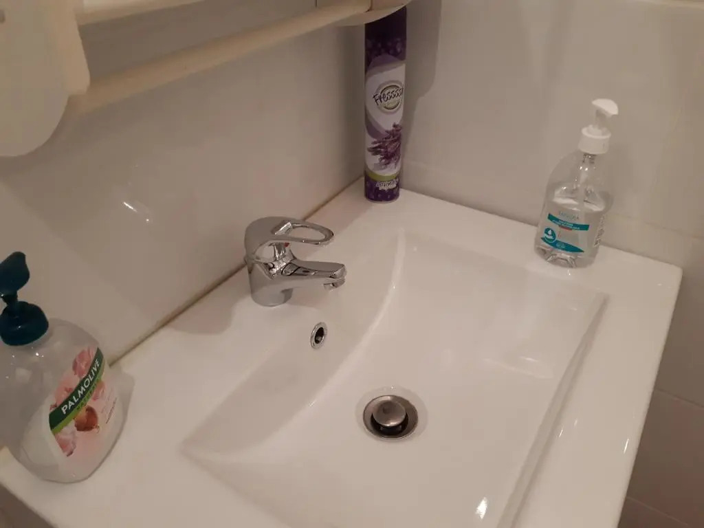 Appartement AAD1 Clamart 200 m du Tramway T6 st pavé blc avec cuisine séparée