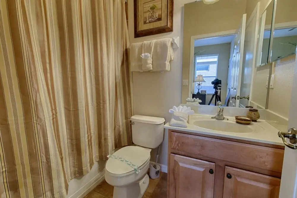 Beautifully Positioned Lake View Home