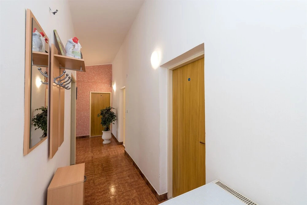 Apartments and Rooms Dragica