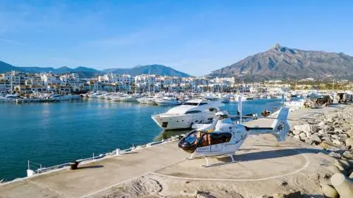 Beachside Luxury Apartment in Puerto Banus - Club Playas del Duque