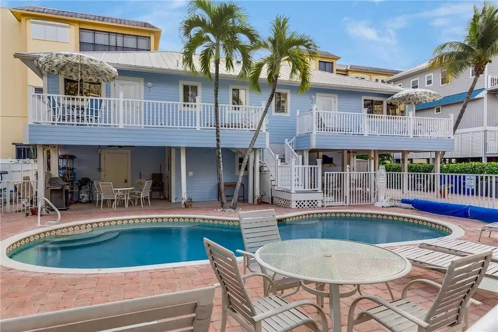 Seahorse 2, 2 Bedrooms, Sleeps 6, Heated Pool, Pet Friendly