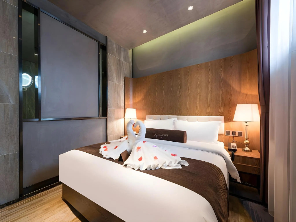 James Joyce Coffetel Beijing Gulou street, Nanluoguxiang