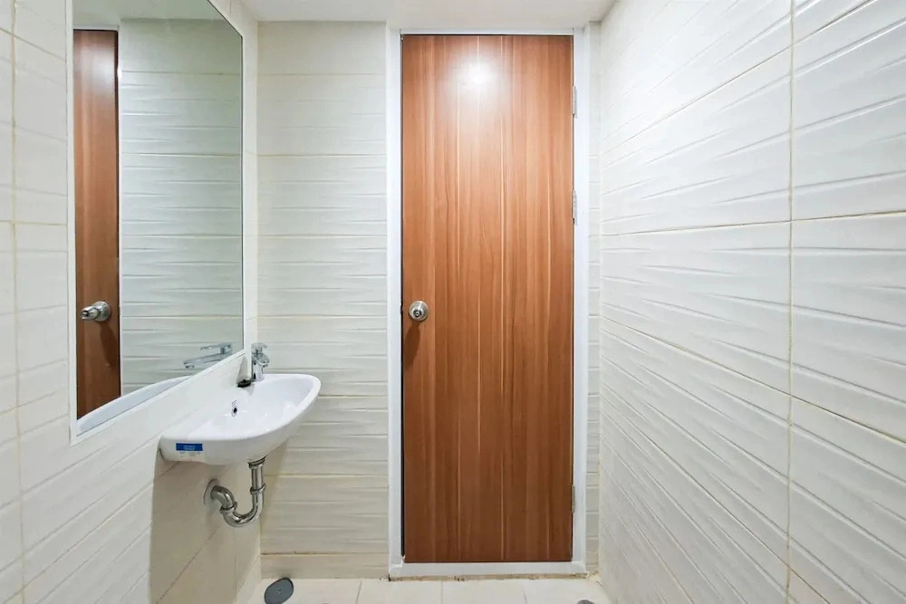 Comfy And Relaxing Living In Studio At Apartment Cisauk Point