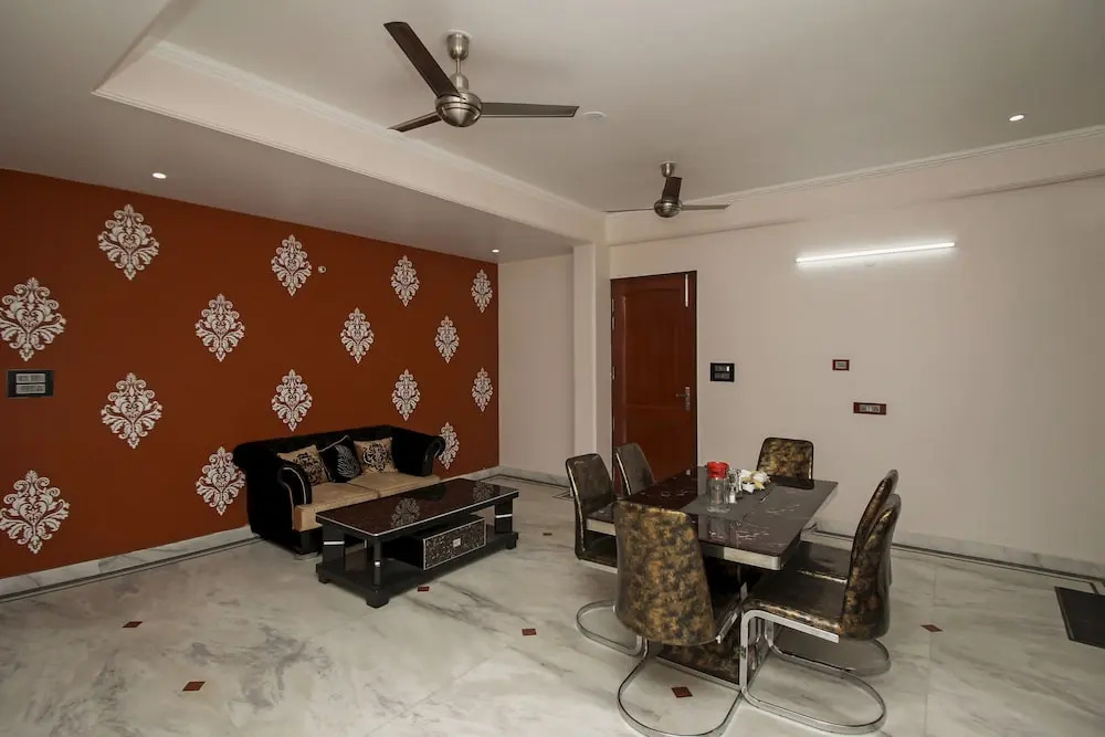 OYO 8430 Absin Hospitality