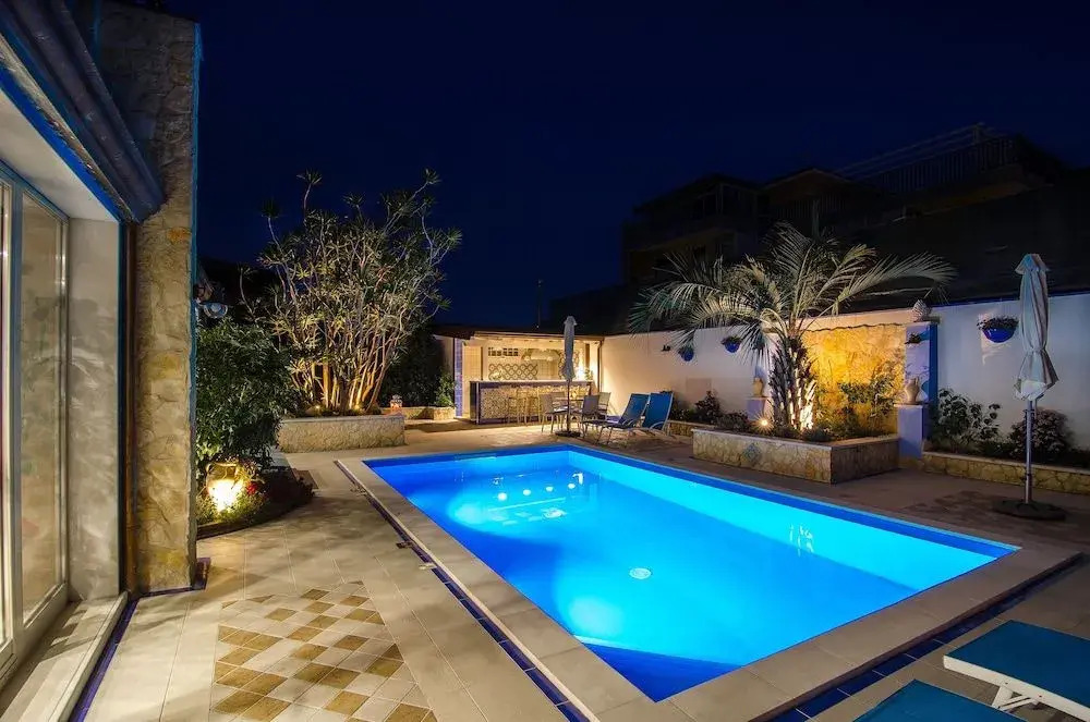 Mediterranean Charm villa con piscina al mare