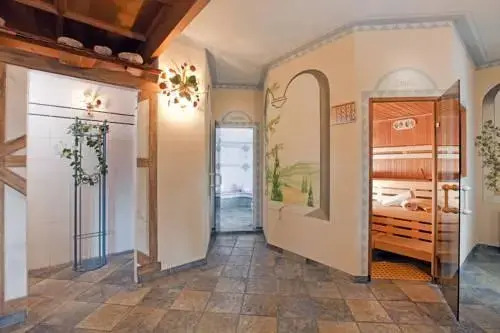 Hotel Pension Tyrol