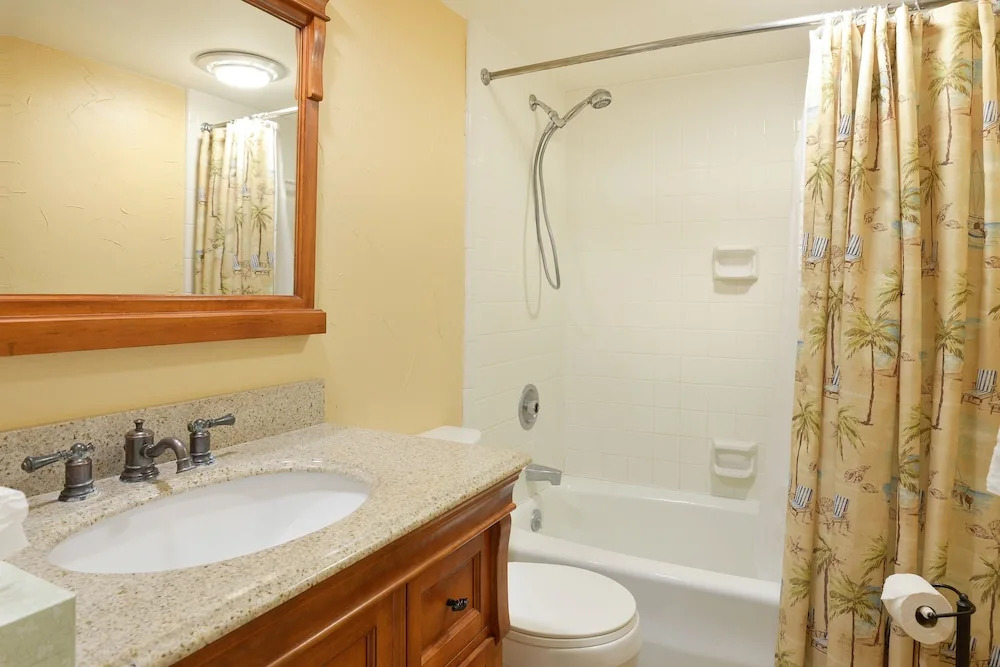 New Listing! Palmetto Dunes Condo, By Beach & Golf Condo